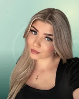 Profilfoto von Angelique aus Lemgo. Berufswunsch: Bürohelfer/in und Empfangsmitarbeiter/in. Branche: Finanzen, Buchhaltung und Gastronomie, Hotellerie, Tourismus.