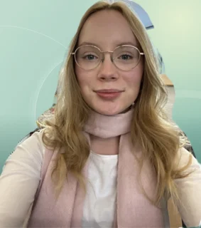 Profilfoto von Clara aus Duisburg. Berufswunsch: Babysitter/in und Erntehelfer/in. Branche: Landwirtschaft, Garten.