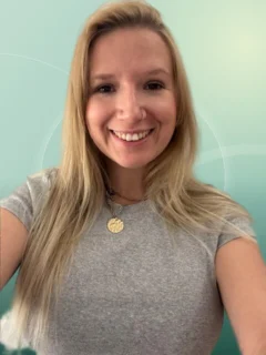 Profilfoto von Anastasia aus Vaterstetten. Berufswunsch: Fachmann/-frau – Bürokommunikation und Kaufmann/-frau – Büromanagement. Branche: Bauwesen, Architektur und Kundenservice.
