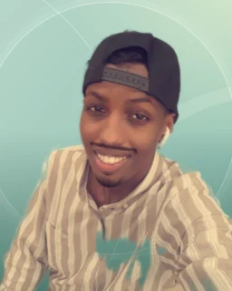 Profilfoto von Khadar aus Heppenheim (Bergstraße). Berufswunsch: Fachkraft – Lagerlogistik und Anstreicher/in. Branche: Elektronik.