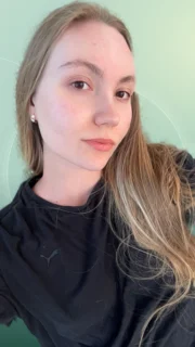 Profilfoto von Irina aus Erlangen. Berufswunsch: Biologielaborant/in. Branche: Medizin, Psychologie, Pflege.