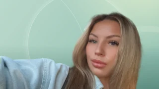 Profilfoto von Alina aus Hattersheim. Berufswunsch: Abteilungsleiter/in und Erzieher/in – Jugend­ und Heimerziehung. Branche: Events, Messen, Promotion und Finanzen, Buchhaltung.