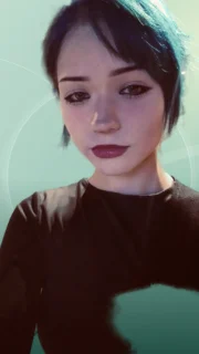 Profilfoto von Olesia aus Heilbronn. Berufswunsch: Babysitter/in und Lagerist/in. Branche: Lebensmittel, Getränke.
