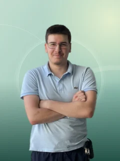 Profilfoto von Jakov aus Berlin. Berufswunsch: Kraftfahrzeugmechatroniker/in. Branche: Logistik, Transport, Verkehr und Metall, Maschinenbau.