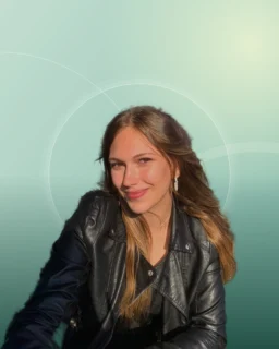 Profilfoto von Antonia aus Klein Nordende. Berufswunsch: Bürohelfer/in und Eventhelfer/in. Branche: Events, Messen, Promotion und Logistik, Transport, Verkehr.