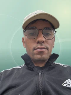 Profilfoto von Saefdeen aus München. Berufswunsch: Anästhesietechnische/r Assistent/in. Branche: Haushalt, Babysitting.