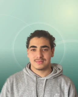 Profilfoto von Homam aus Offenburg. Berufswunsch: Abfüller/in und Alltagshelfer/in. Branche: Produktion, Fertigung und Verkauf, Handel.