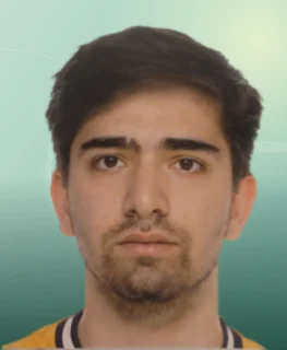 Profilfoto von Eren aus Mölln. Berufswunsch: Check-In Mitarbeiter/in. Branche: Kundenservice.