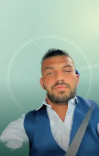 Profilfoto von Hakan aus Baesweiler. Berufswunsch: Co-Pilot/in. Branche: Logistik, Transport, Verkehr.