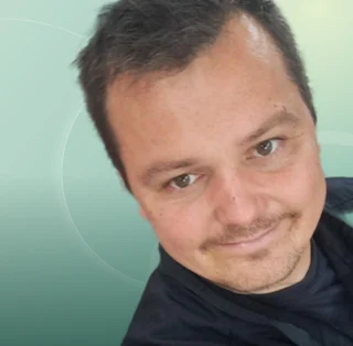 Profilfoto von Philipp aus Süßen. Berufswunsch: Gartenhelfer/in und Landwirtschaftliche/r Helfer/in. Branche: Elektronik und Haushalt, Babysitting.