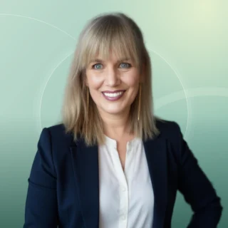 Profilfoto von Denise aus Paderborn. Berufswunsch: Check-In Mitarbeiter/in. Branche: Kundenservice.