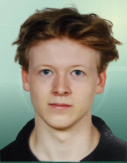 Profilfoto von Julian aus Strausberg. Berufswunsch: Abfüller/in. Branche: Verkauf, Handel.