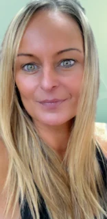 Profilfoto von Christine aus Neusäß. Berufswunsch: Fachmann/-frau – Bürokommunikation und Sekretär/in – Gesundheitswesen. Branche: Gastronomie, Hotellerie, Tourismus und Kundenservice.