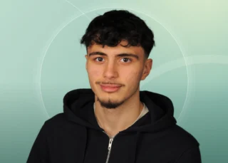 Profilfoto von Esam aus Bochum. Berufswunsch: Ingenieur/in – Automatisierungstechnik. Branche: Elektronik und Gastronomie, Hotellerie, Tourismus.