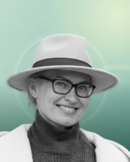 Profilfoto von Tanja aus Paderborn. Berufswunsch: Fachkraft - Bodenverkehrsdienst im Luftverkehr. Branche: Design, Musik, Tanz, Schauspiel und Medien, Verlag, Druck.