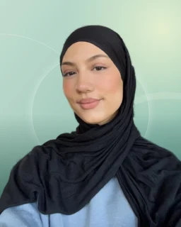 Profilfoto von Meryem aus Gelsenkirchen. Berufswunsch: Empfangs-Hostess / Host. Branche: Produktion, Fertigung.