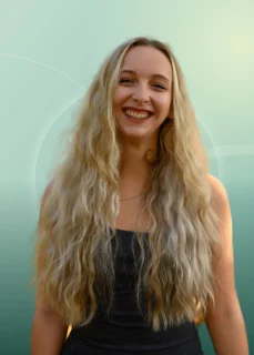 Profilfoto von Alina aus Viernheim. Berufswunsch: Moderator/in. Branche: Marketing, Werbung.