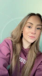 Profilfoto von Selina aus Wurmlingen. Berufswunsch: Haushaltshilfe und Produktionshelfer/in. Branche: Kundenservice.