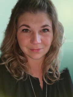 Profilfoto von Janine aus Eschweiler. Berufswunsch: Fachkraft – Kurier-, Express- und Postdienstleistungen. Branche: Kundenservice.