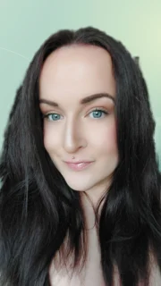 Profilfoto von Hanna aus Neunkirchen. Berufswunsch: Staplerfahrer/in. Branche: Kundenservice und Logistik, Transport, Verkehr.