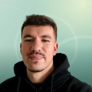 Profilfoto von Raul aus Breisach am Rhein. Berufswunsch: Warenverräumer/in. Branche: Elektronik und Events, Messen, Promotion.