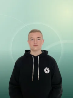 Profilfoto von Justin aus Pforzheim. Berufswunsch: Feinwerkmechaniker/in. Branche: Beratung, Consulting und Elektronik.