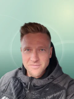 Profilfoto von Eduard aus Altweidelbach. Berufswunsch: Kundenservice Mitarbeiter/in. Branche: Logistik, Transport, Verkehr.