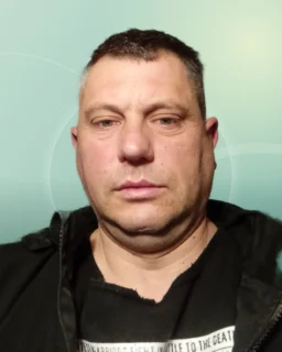 Profilfoto von Florian aus Tuttlingen. Berufswunsch: Arbeitsvorbereiter/in. Branche: Logistik, Transport, Verkehr.
