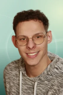 Profilfoto von Nasim aus Hoyerswerda. Berufswunsch: Fachlagerist/in. Branche: Logistik, Transport, Verkehr.