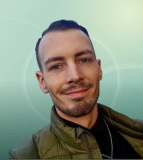 Profilfoto von Sebastian aus Gütersloh. Berufswunsch: Abfüller/in. Branche: Gastronomie, Hotellerie, Tourismus und Metall, Maschinenbau.