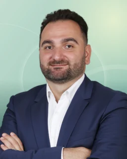 Profilfoto von Murat aus Herrenberg (Stadt). Berufswunsch: Abteilungsleiter/in und Archivar/in. Branche: Finanzen, Buchhaltung und Management.
