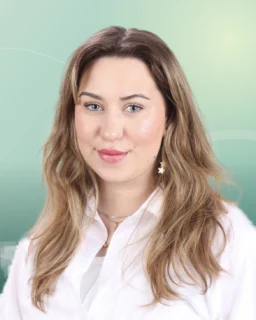 Profilfoto von Hannah aus Techau. Berufswunsch: Check-In Mitarbeiter/in. Branche: Personalwesen, HR.