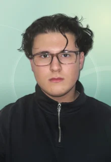 Profilfoto von Kaan aus Duisburg. Berufswunsch: Lagerhelfer/in. Branche: Logistik, Transport, Verkehr.