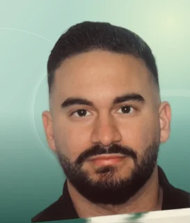 Profilfoto von Robert aus Lohmar. Berufswunsch: Automobilkaufmann/-frau. Branche: Verkauf, Handel.