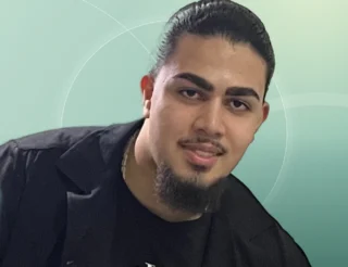Profilfoto von Schujah aus Runkel. Berufswunsch: Model. Branche: Design, Musik, Tanz, Schauspiel.