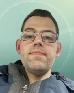 Profilfoto von Sebastian aus Nußloch. Berufswunsch: Fachlagerist/in. Branche: Medien, Verlag, Druck.
