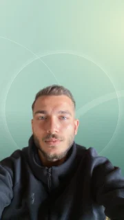 Profilfoto von Mehdi aus Atlantic Ocean. Berufswunsch: Staplerfahrer/in. Branche: Logistik, Transport, Verkehr.