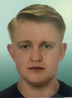Profilfoto von Viktor aus Traunreut. Berufswunsch: Fachkraft – Lagerlogistik und Maschinen- und Anlagenführer/in. Branche: Gastronomie, Hotellerie, Tourismus und Produktion, Fertigung.