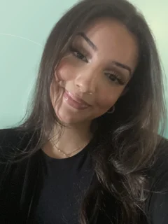 Profilfoto von Amal aus Darmstadt. Berufswunsch: Verkäufer/in. Branche: Beratung, Consulting und Bildung, Pädagogik.