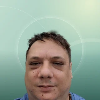 Profilfoto von Done aus Ozero Shybyndy. Berufswunsch: Produktionshelfer/in. Branche: IT, Informatik, Programmierung.