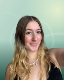 Profilfoto von Celia aus Wuppertal. Berufswunsch: Barista und Kaufmann/-frau – Büromanagement. Branche: Gastronomie, Hotellerie, Tourismus.