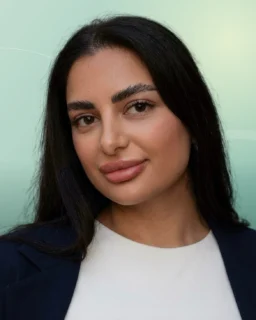 Profilfoto von Sara aus Freising. Berufswunsch: Eventhelfer/in und Service-Hostess/Host. Branche: Gastronomie, Hotellerie, Tourismus.