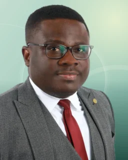 Profilfoto von Kwadwo aus Dortmund. Berufswunsch: Arbeitsmarktmanager/in und Arbeitsvorbereiter/in. Branche: Logistik, Transport, Verkehr und Management.