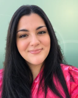 Profilfoto von Francesca aus Ludwigsburg. Berufswunsch: Psychologische/r Psychotherapeut/in und Supervisor/in (Psychotherapie). Branche: Haushalt, Babysitting und Medizin, Psychologie, Pflege.
