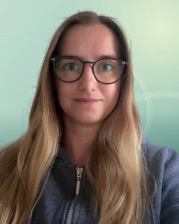 Profilfoto von Jasmina aus Gummersbach. Berufswunsch: Account-Manager/in und Affiliate-Manager/in. Branche: Beratung, Consulting und Management.
