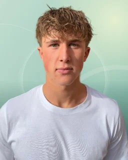 Profilfoto von Maximilian aus Ludwigsburg. Berufswunsch: Arzt/Ärztin und Affiliate-Manager/in. Branche: Gastronomie, Hotellerie, Tourismus.