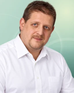 Profilfoto von Michael aus Wesseling. Berufswunsch: Bürohelfer/in und Kaufmann/-frau – Büromanagement. Branche: Kundenservice und Logistik, Transport, Verkehr.