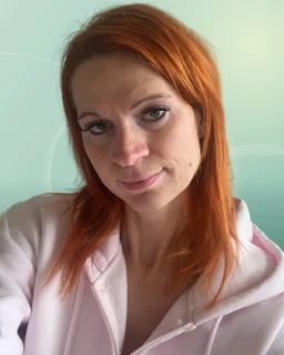 Profilfoto von Karina aus Strausberg. Berufswunsch: Helfer/in - Verkauf. Branche: Lebensmittel, Getränke und Verkauf, Handel.