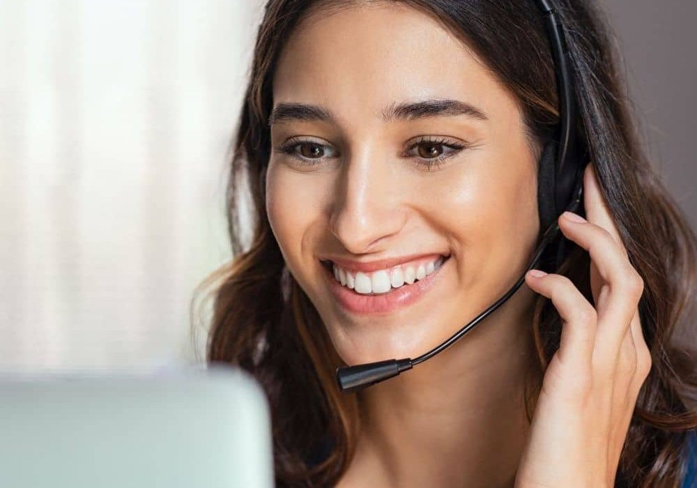 Kundenservice-Mitarbeiter-in-Beruf-Job-Gehalt-Verdienst-Ausbildung-Studium-Bewerbung-Lebenslauf-Karriere-suchen-finden Kundenservice-Mitarbeiter per Personalvermittlung finden und buchen