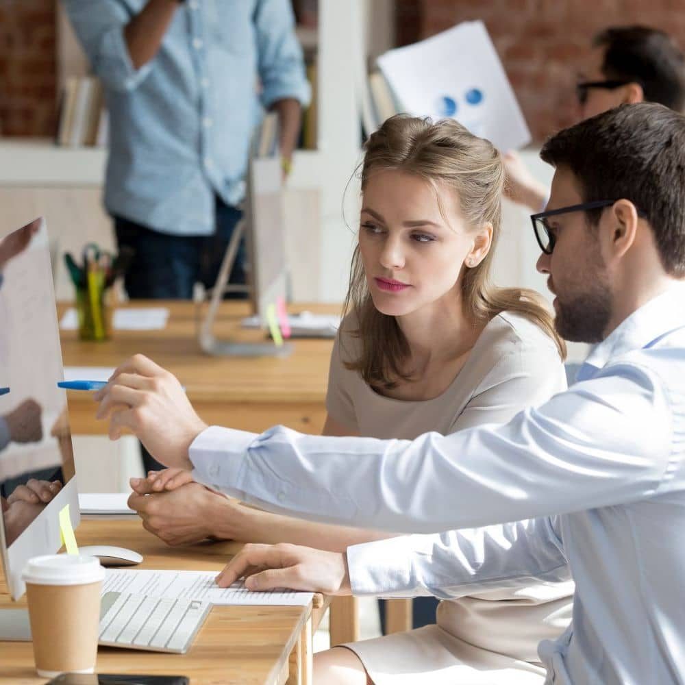 Onlinemarketing-Manager-in-Beruf-Job-Gehalt-Verdienst-Ausbildung-Studium-Bewerbung-Lebenslauf-Karriere-suchen-finden Onlinemarketing-Manager